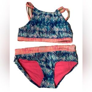 2 piece girls bikini!